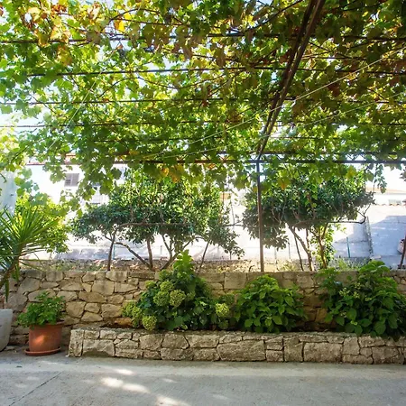 Appartamento Lenka - One Bedroom With Balcony And Garden View A2 *